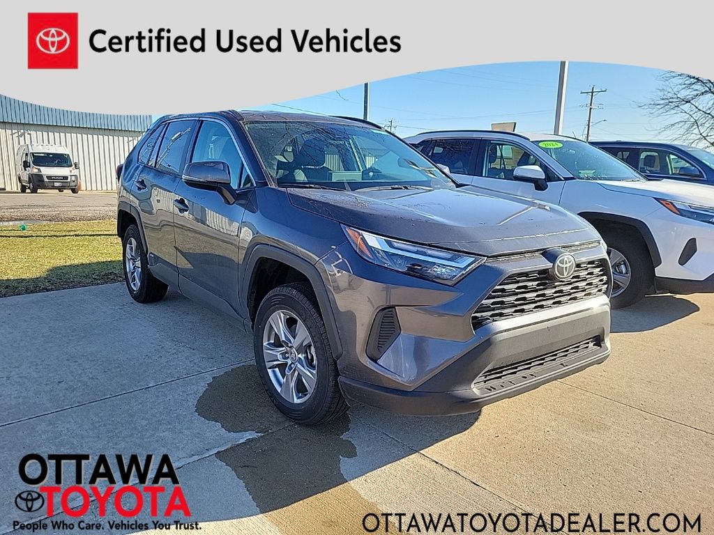 2025 Toyota RAV4 Hybrid XLE AWD