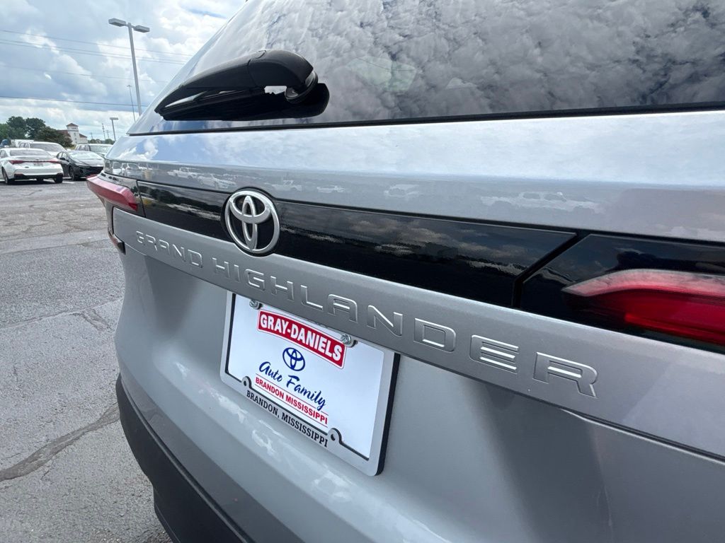 Used 2025 Toyota Grand Highlander SUV