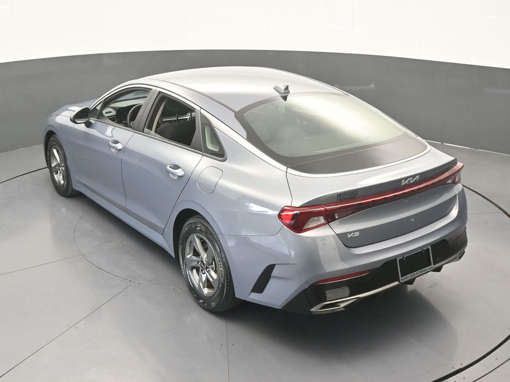 Used 2024 Everlasting Silver Kia LXS image 44