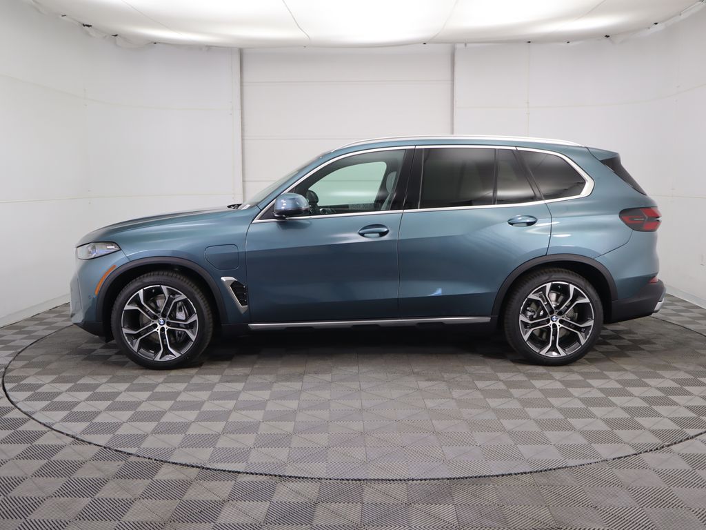 Thumbnail: 2026 BMW X5 - 8