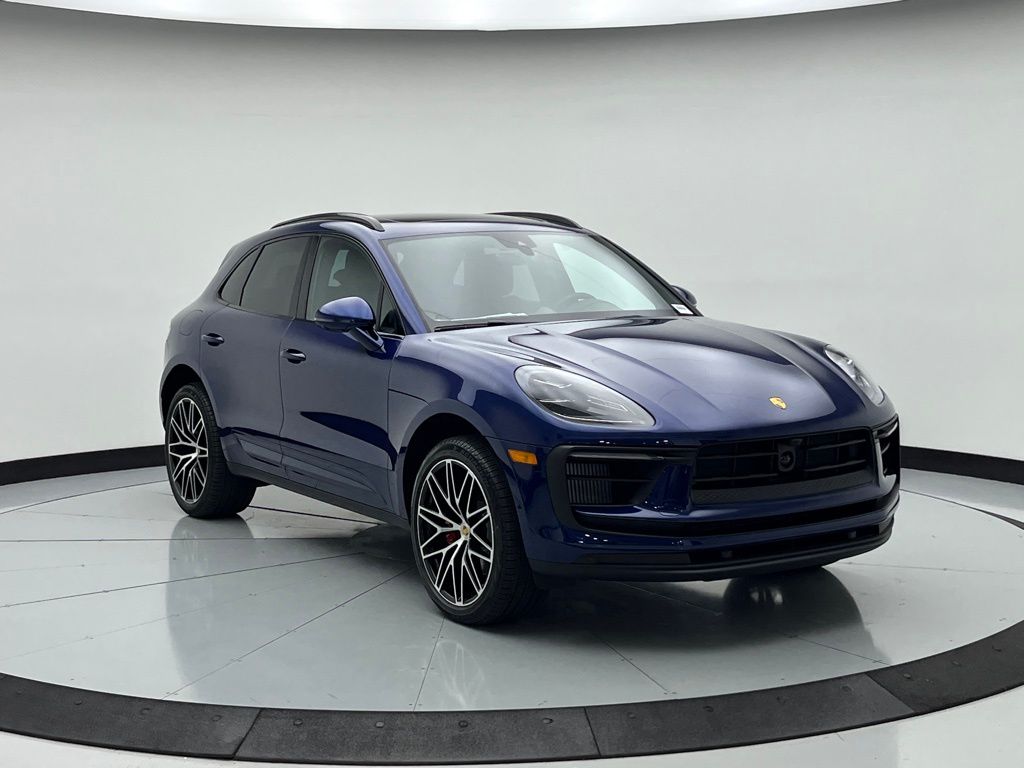 Thumbnail: 2025 Porsche Macan - 9