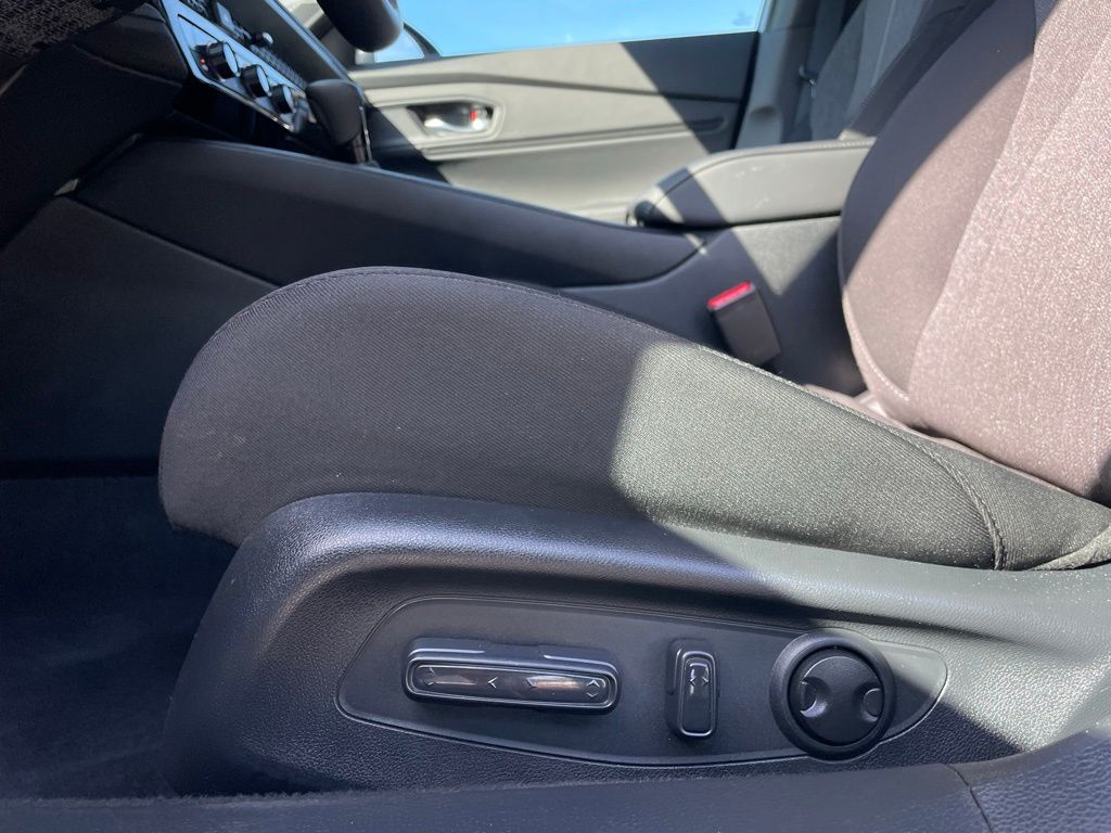 Thumbnail: 2025 Honda Accord - 25