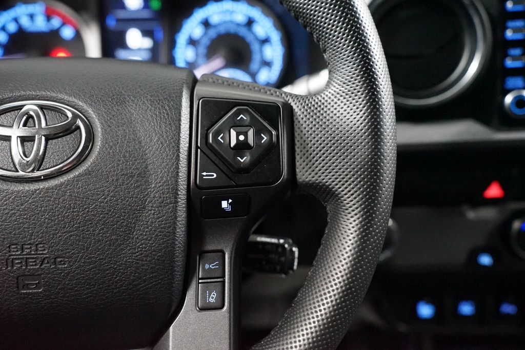 Thumbnail: 2023 Toyota Tacoma - 9