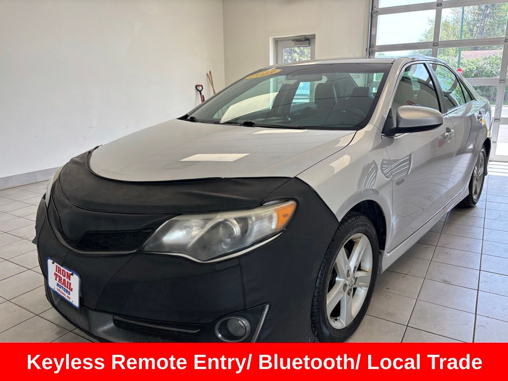 2013 Toyota Camry 2.5 Auto SE's photo