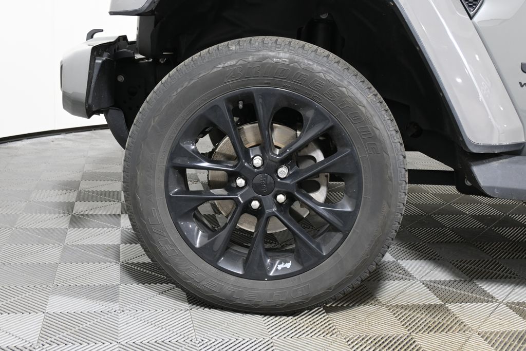 Thumbnail: 2022 Jeep Wrangler - 11