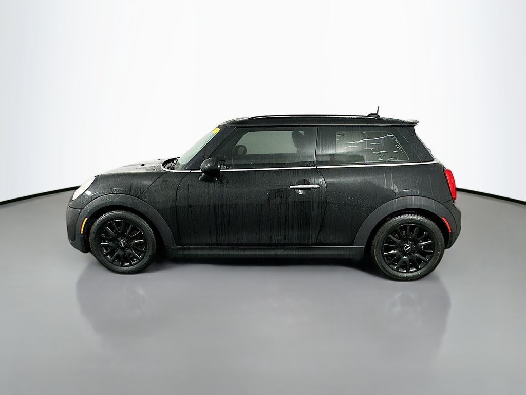 Thumbnail: 2017 MINI Cooper - 8