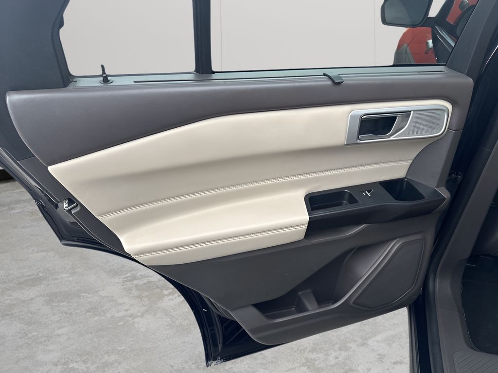 Used Car 2020 Ford Explorer  Platinum For Sale Under $25,000 In Austin, Texas