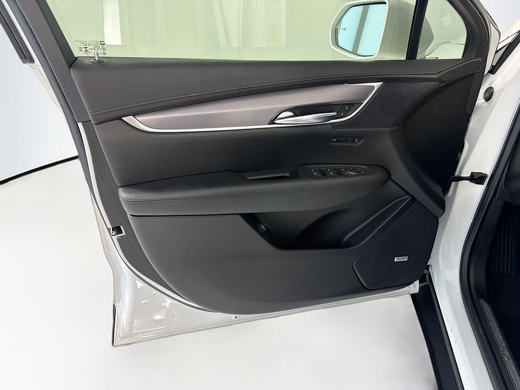 Thumbnail: 2019 Cadillac XT5 - 24