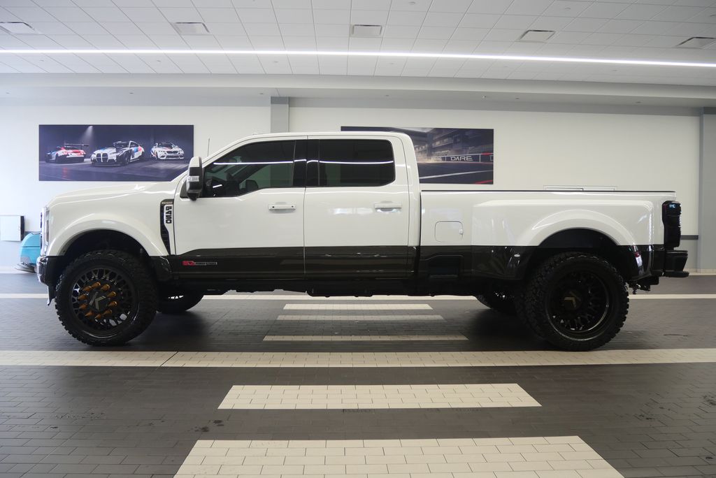 Thumbnail: 2025 Ford F-450 - 9