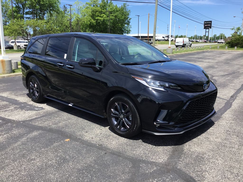 Thumbnail: 2025 Toyota Sienna - 7