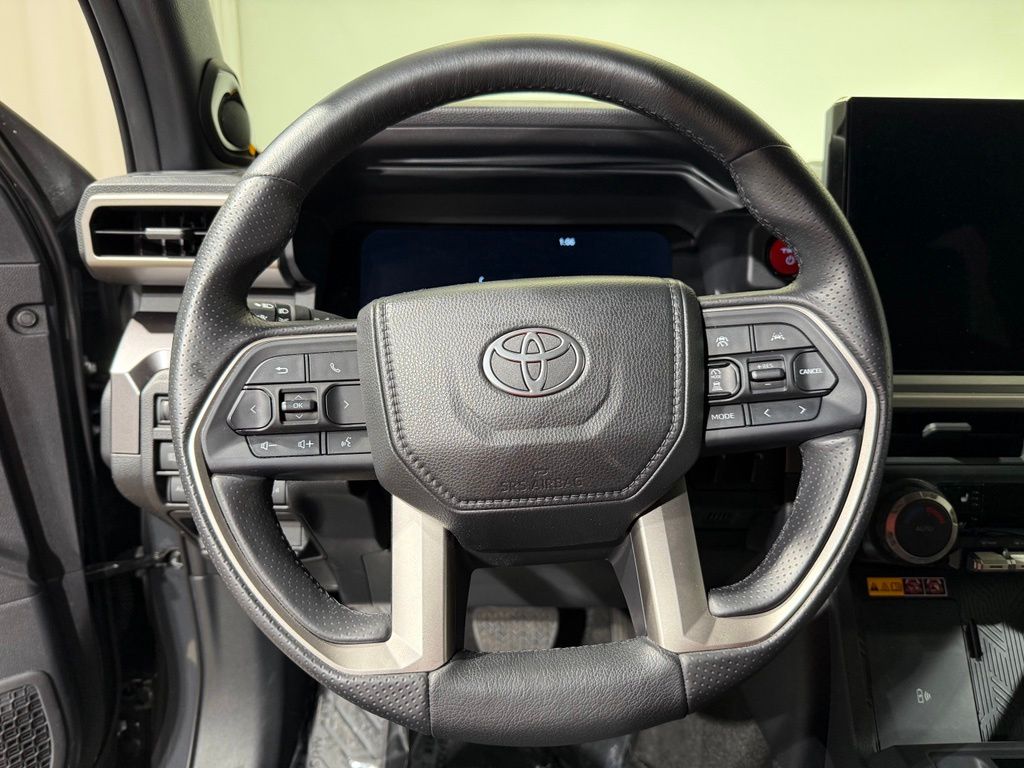 Thumbnail: 2025 Toyota 4Runner - 24