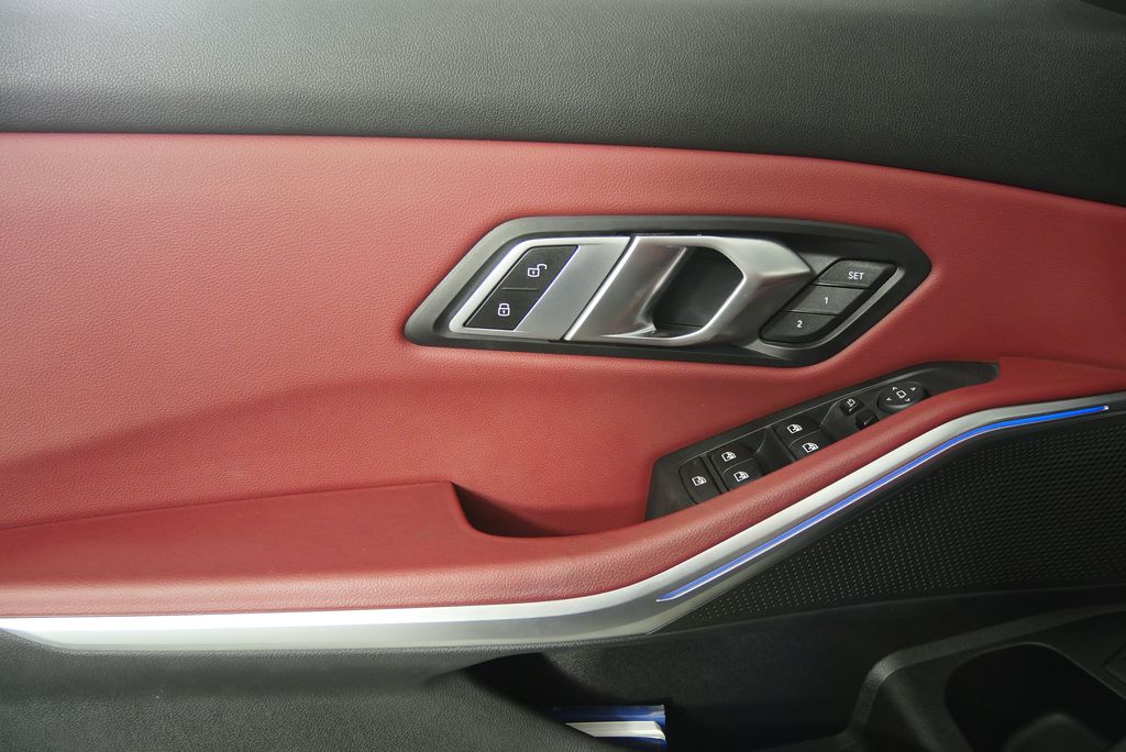 2022 BMW 3 Series 330i 9