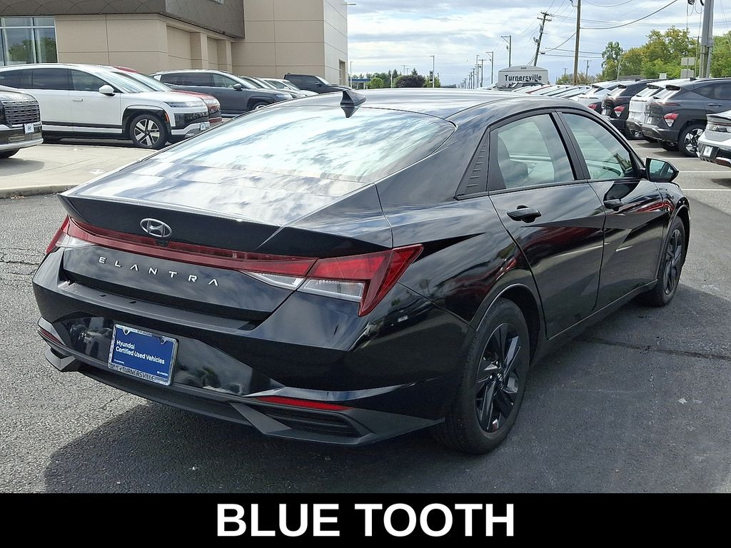 Thumbnail: 2023 Hyundai Elantra - 7