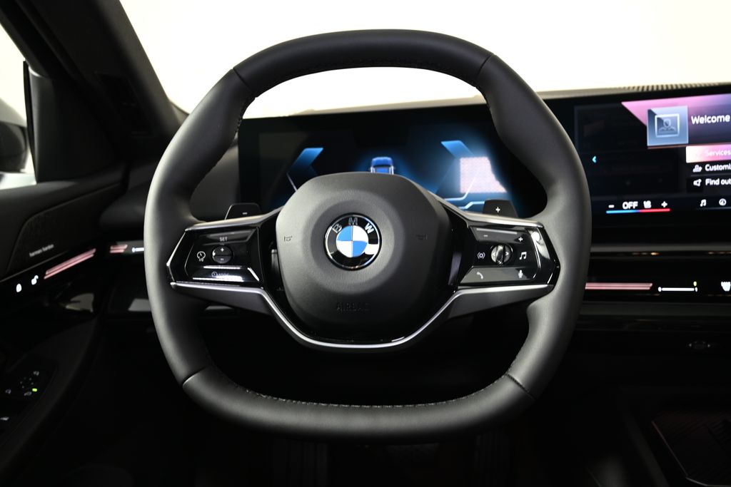 Thumbnail: 2025 BMW 5 Series - 17