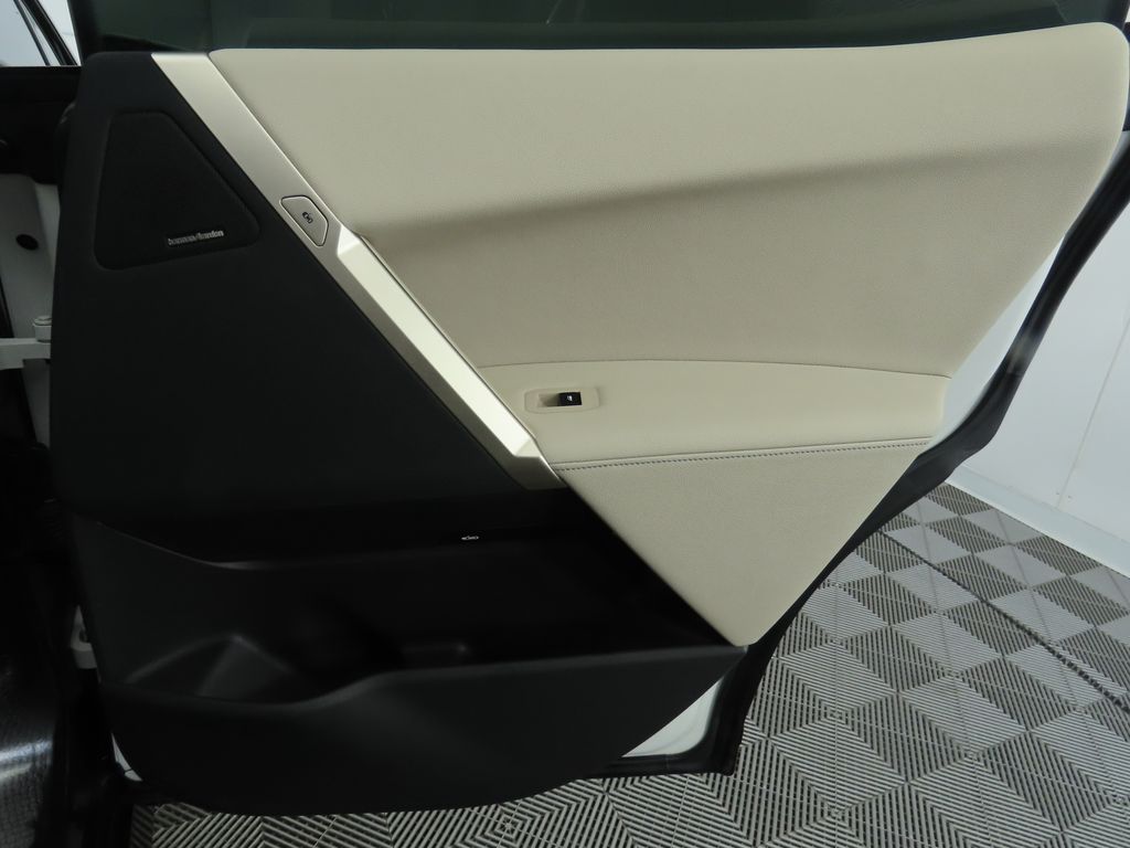 2024 BMW iX xDrive50 27