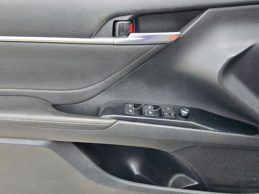 2018 Toyota Camry - $16,498
