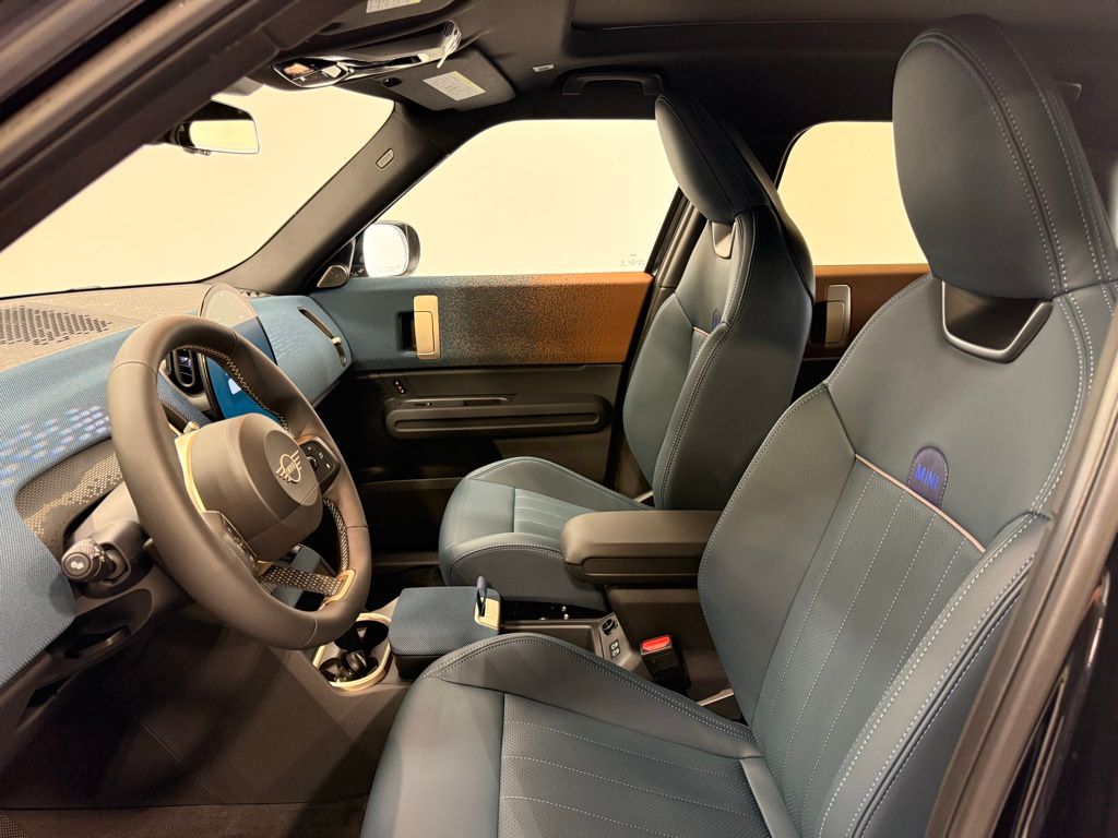 Thumbnail: 2025 MINI Cooper Countryman - 12