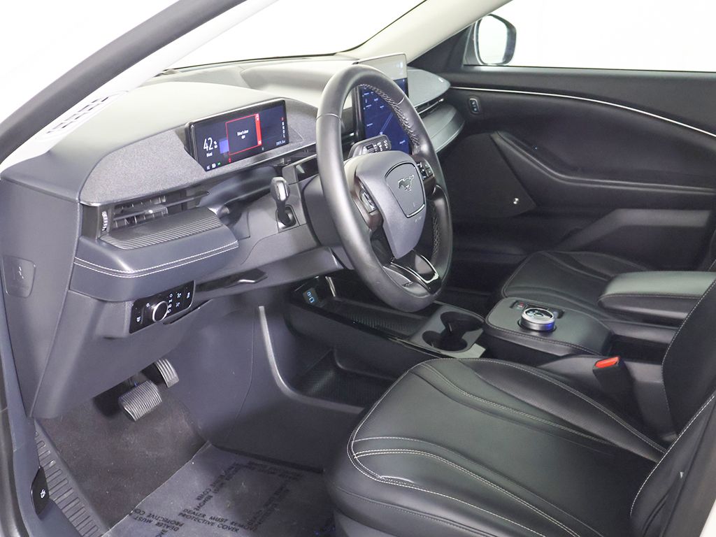 Used 2023 White Ford Premium image 26