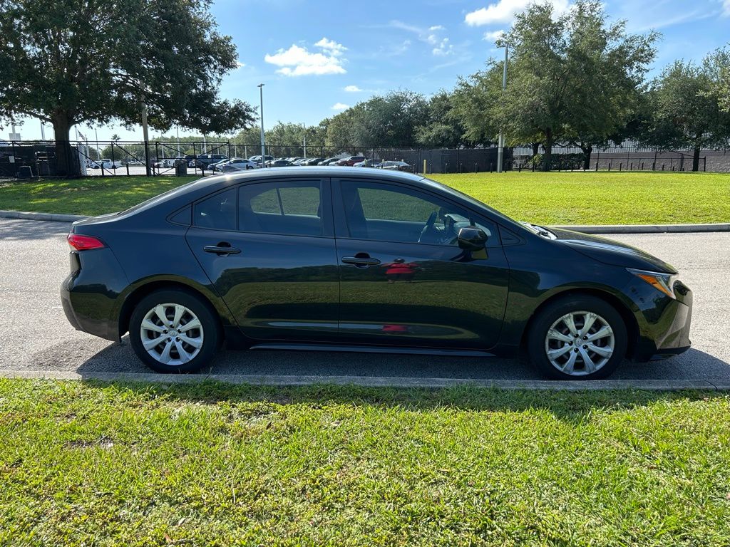 Thumbnail: 2022 Toyota Corolla - 6
