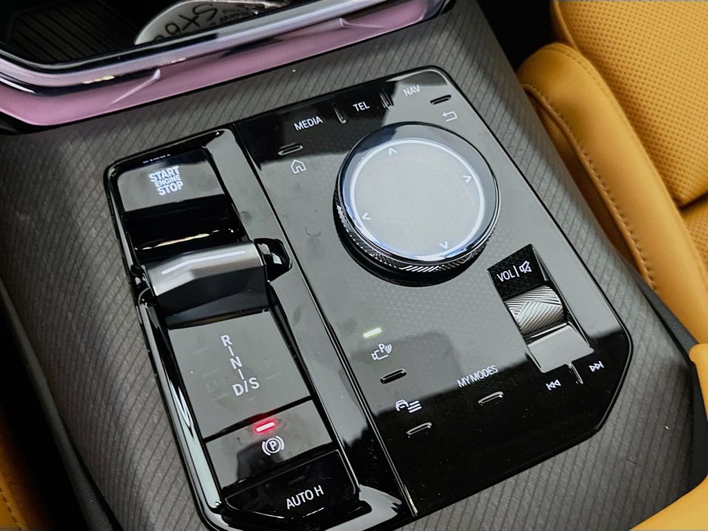 Thumbnail: 2026 BMW X3 - 15