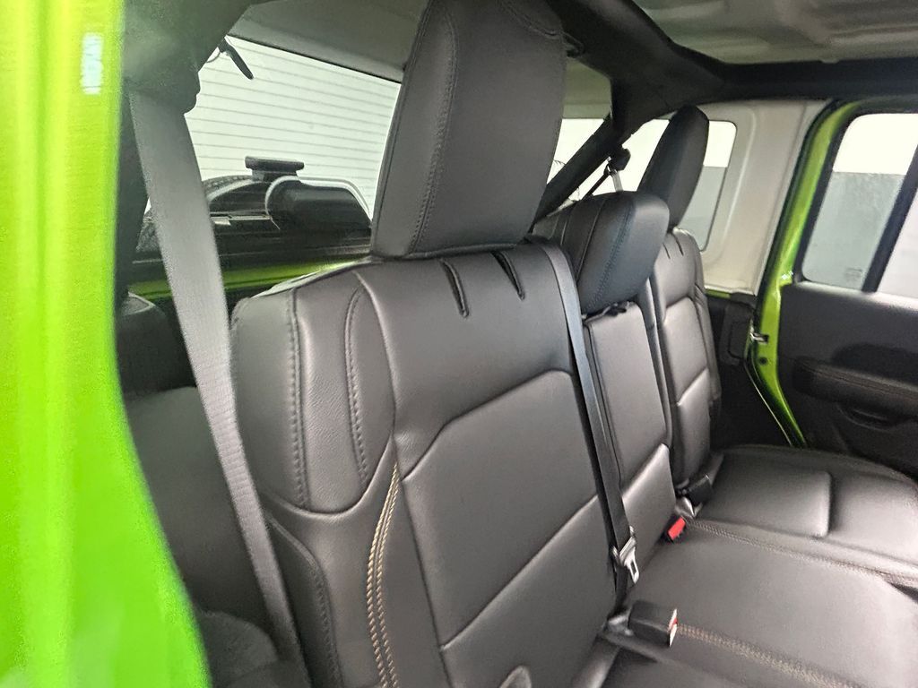 New 2026 Mojito Clearcoat Jeep Sahara image 30