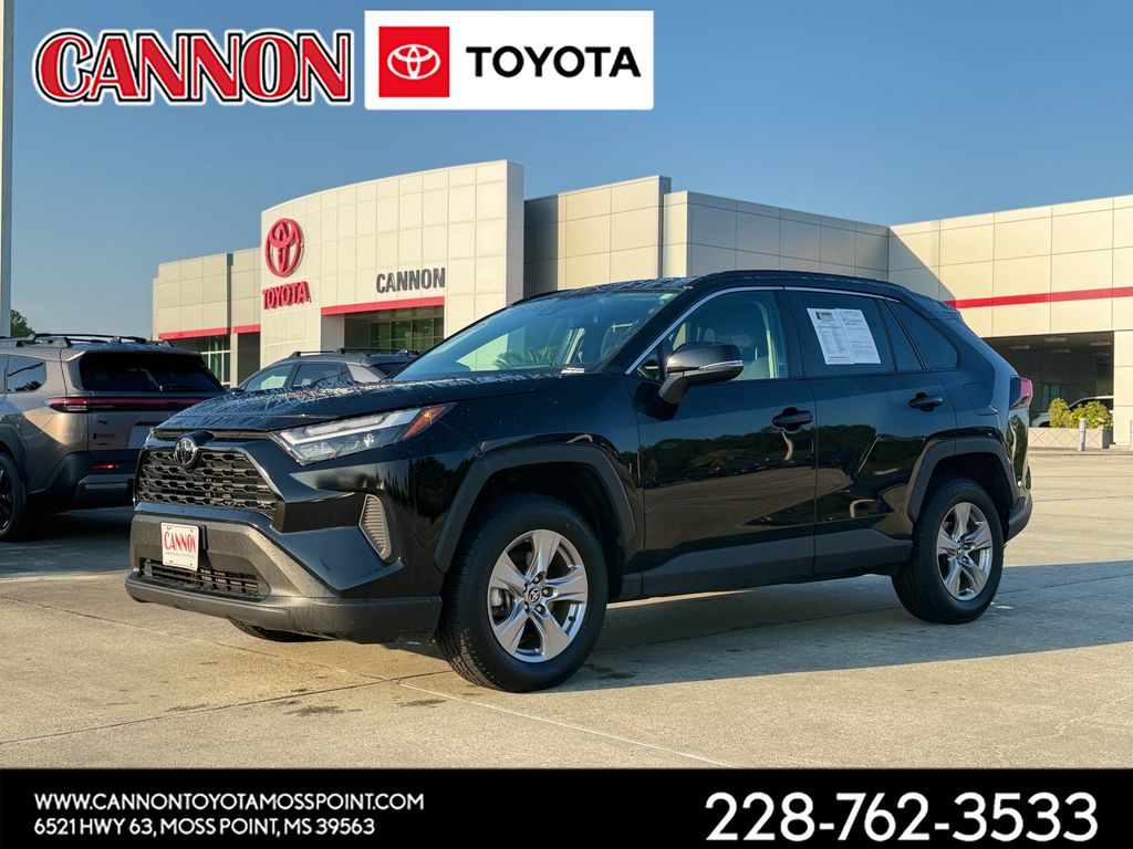 2025 Toyota RAV4 XLE AWD