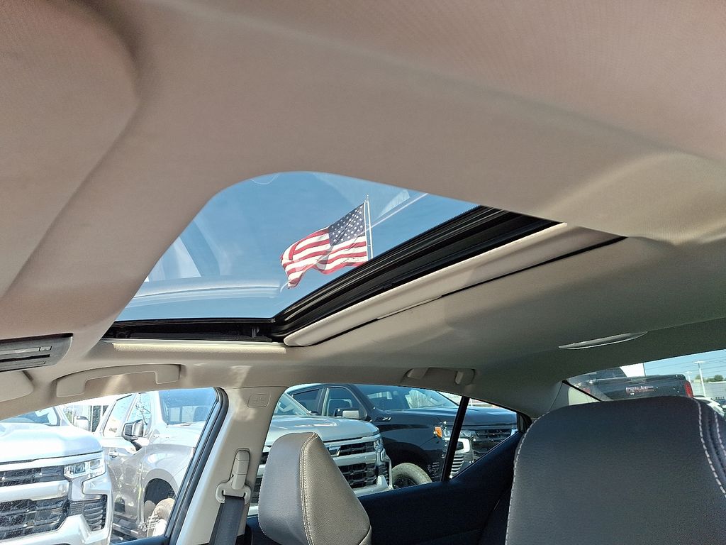 Thumbnail: 2021 Nissan Altima - 15