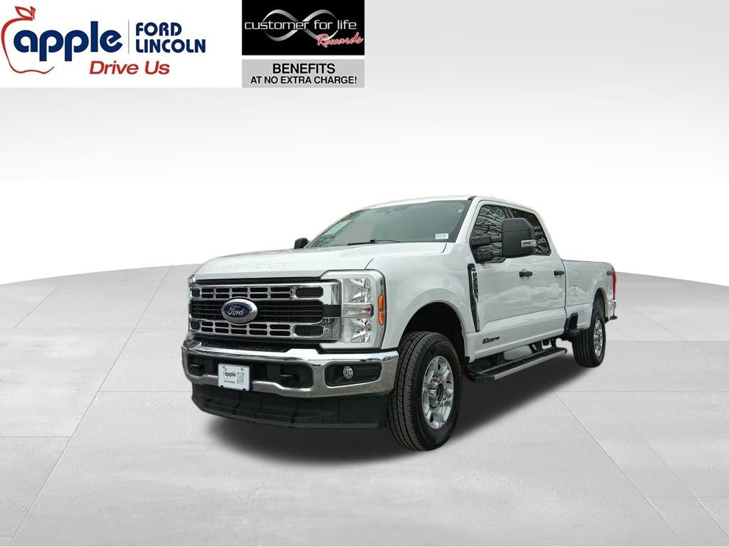 2025 Ford F-250 Super Duty XLT Crew Cab 4WD