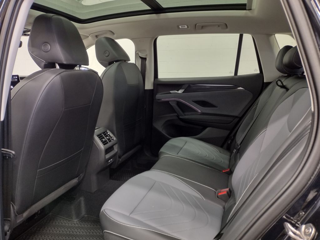 2025 Volkswagen Tiguan 2.0T SE