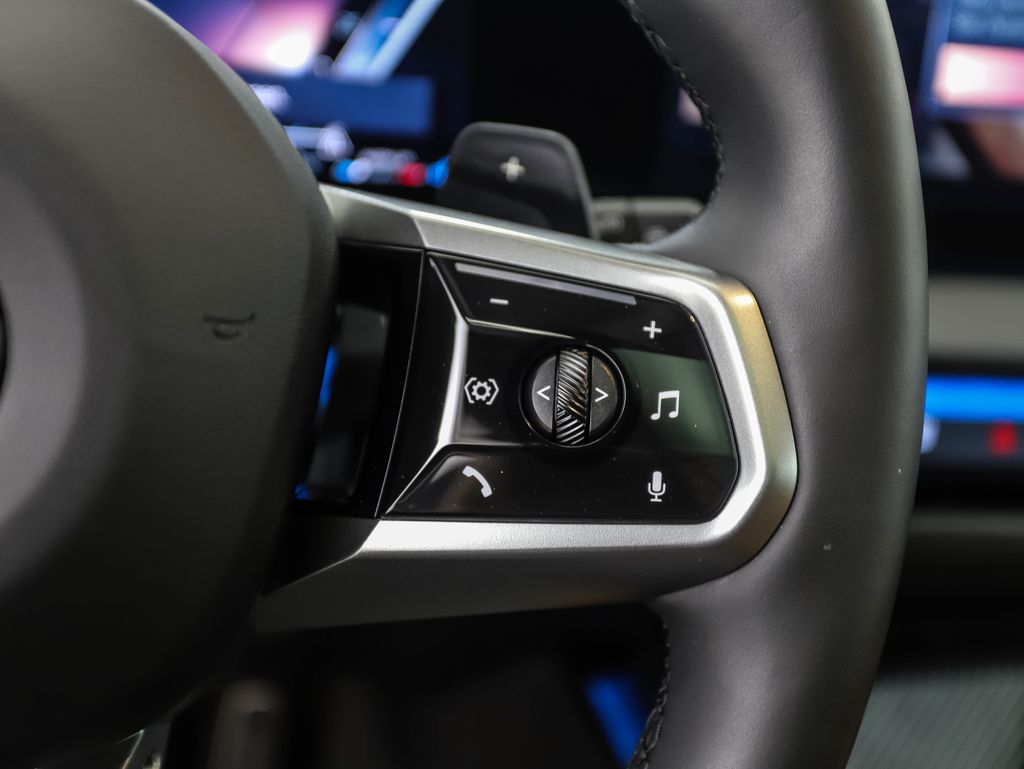 Thumbnail: 2025 BMW X3 - 13