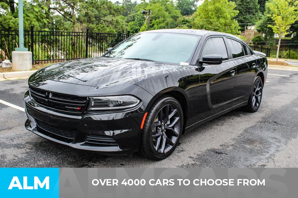 Used 2023 Black Dodge SXT image 3