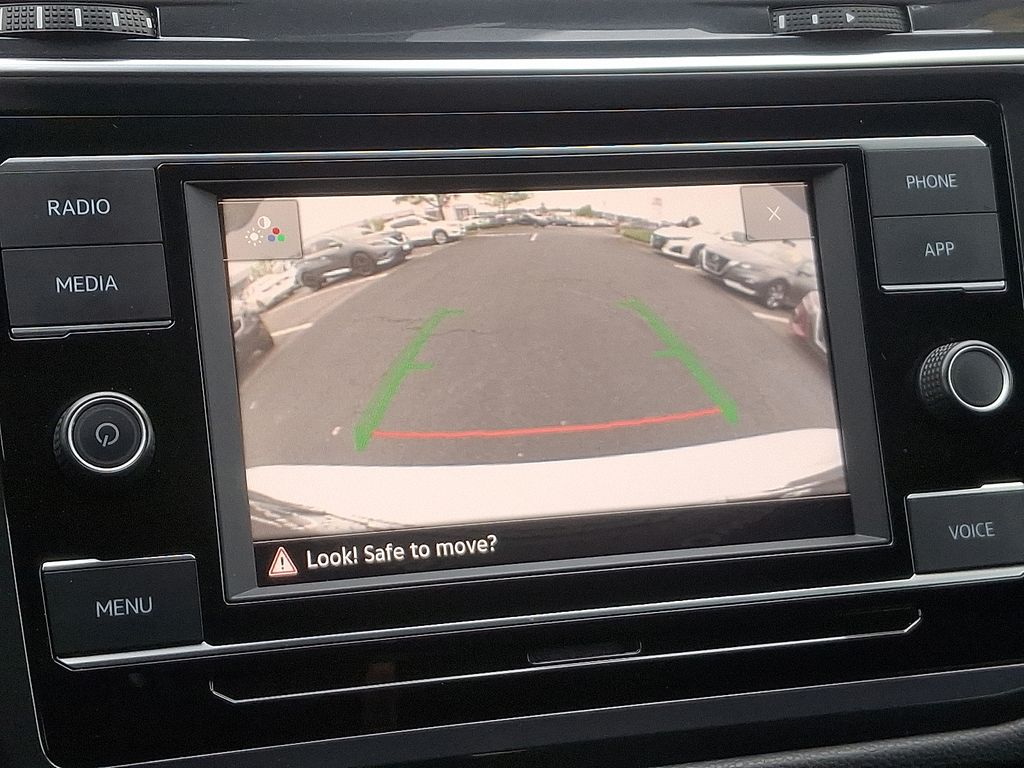 2023 Volkswagen Tiguan 2.0T 18