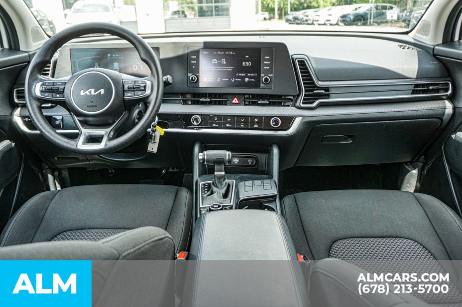 2025 Kia Sportage LX - Photo 25