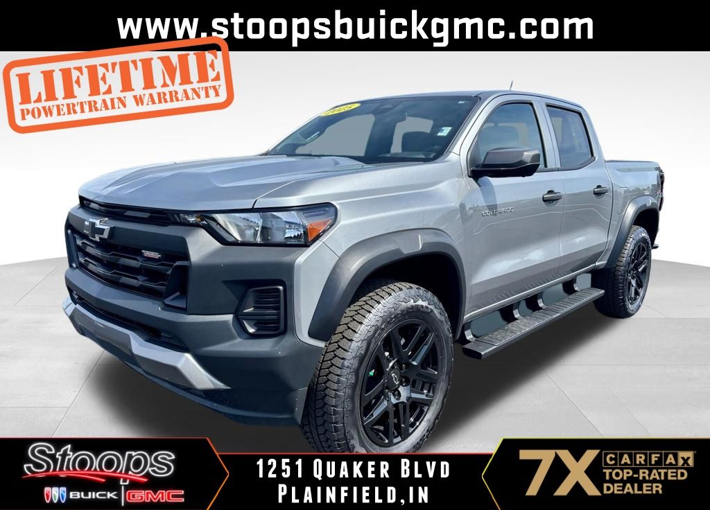 Sterling Gray Metallic 2025 Chevrolet Colorado Trail Boss Crew Cab 4WD Pickup Truck Four-Wheel Drive 8-Speed Automatic