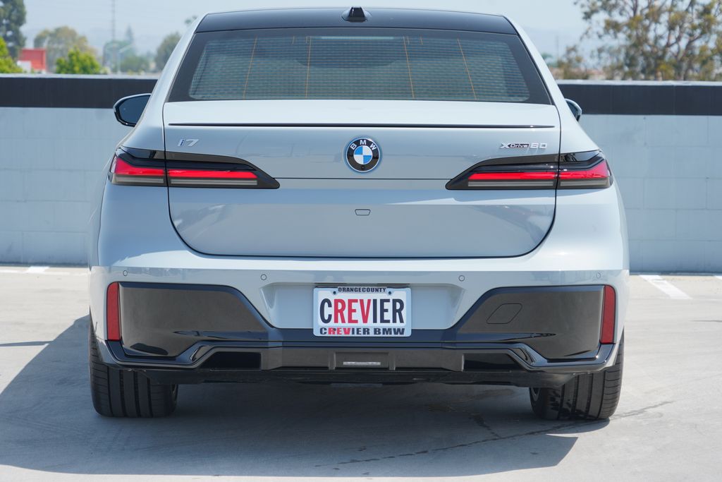 Thumbnail: 2026 BMW i7 - 6