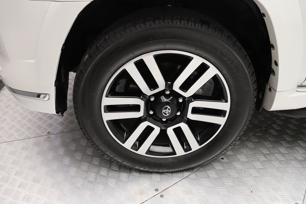 2023 Toyota 4Runner Limited 4