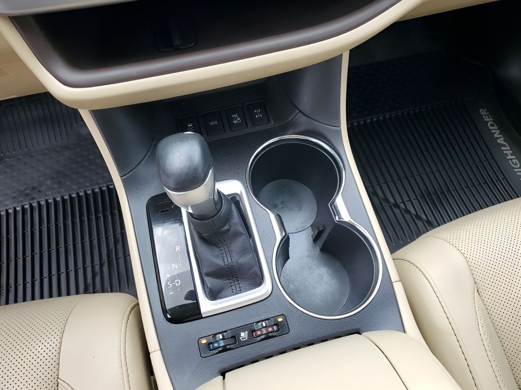 Used Car 2017 Toyota Highlander  Limited For Sale Under $25,000 In Austin, Texas