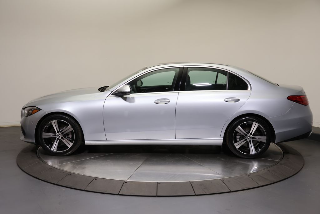 Thumbnail: 2023 Mercedes-Benz C-Class - 4