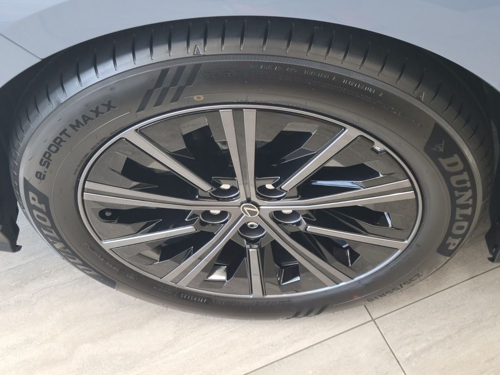 New 2026  Lexus  image 9