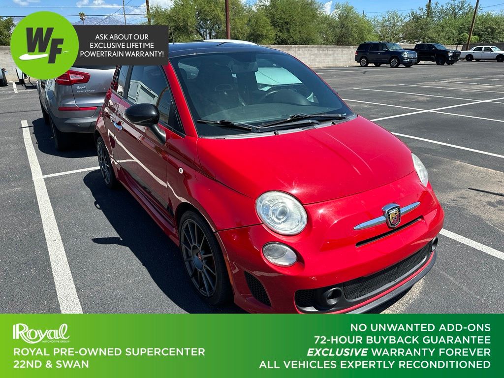 2013 FIAT 500 Rojo Hatchback Tracción delantera 5 velocidades Manual