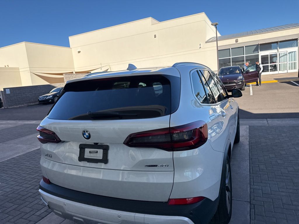 Thumbnail: 2022 BMW X5 - 6