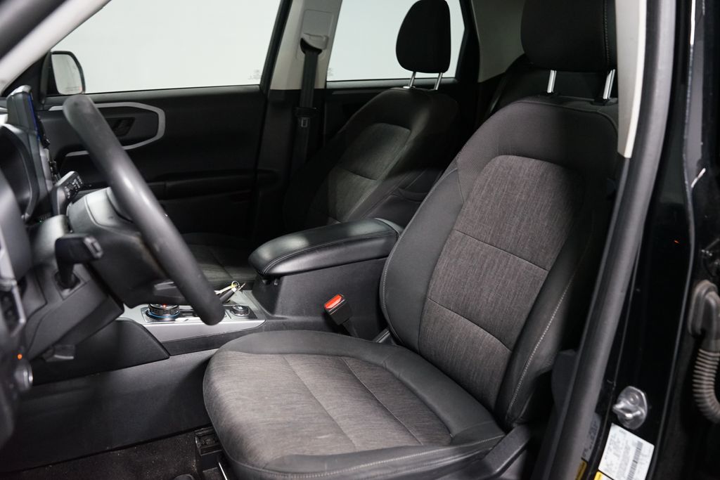 Thumbnail: 2021 Ford Bronco Sport - 6