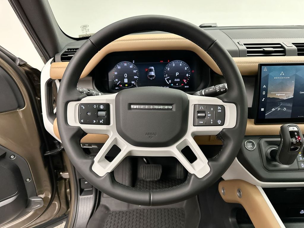 Thumbnail: 2025 Land Rover Defender - 14