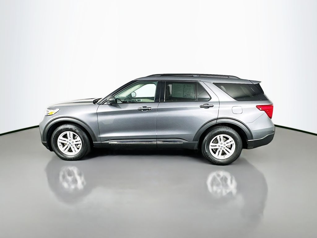 Used 2023 Gray Ford XLT image 4