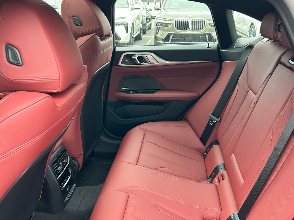 2025 BMW i4 eDrive40 30
