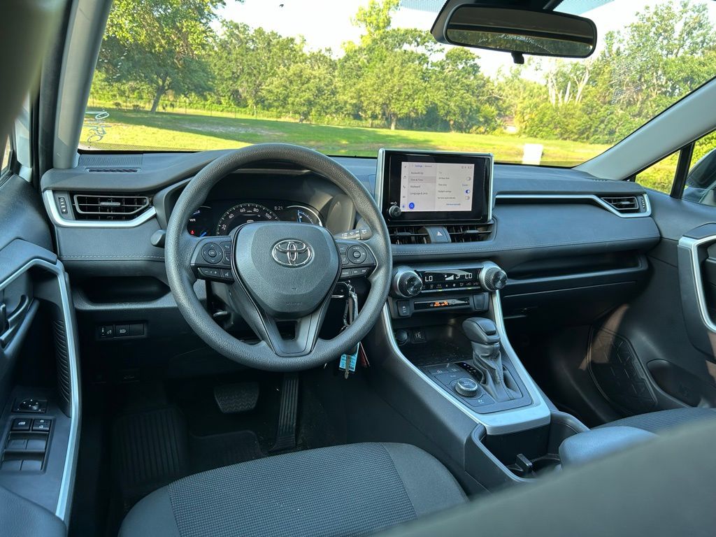 2024 Toyota RAV4 LE 12
