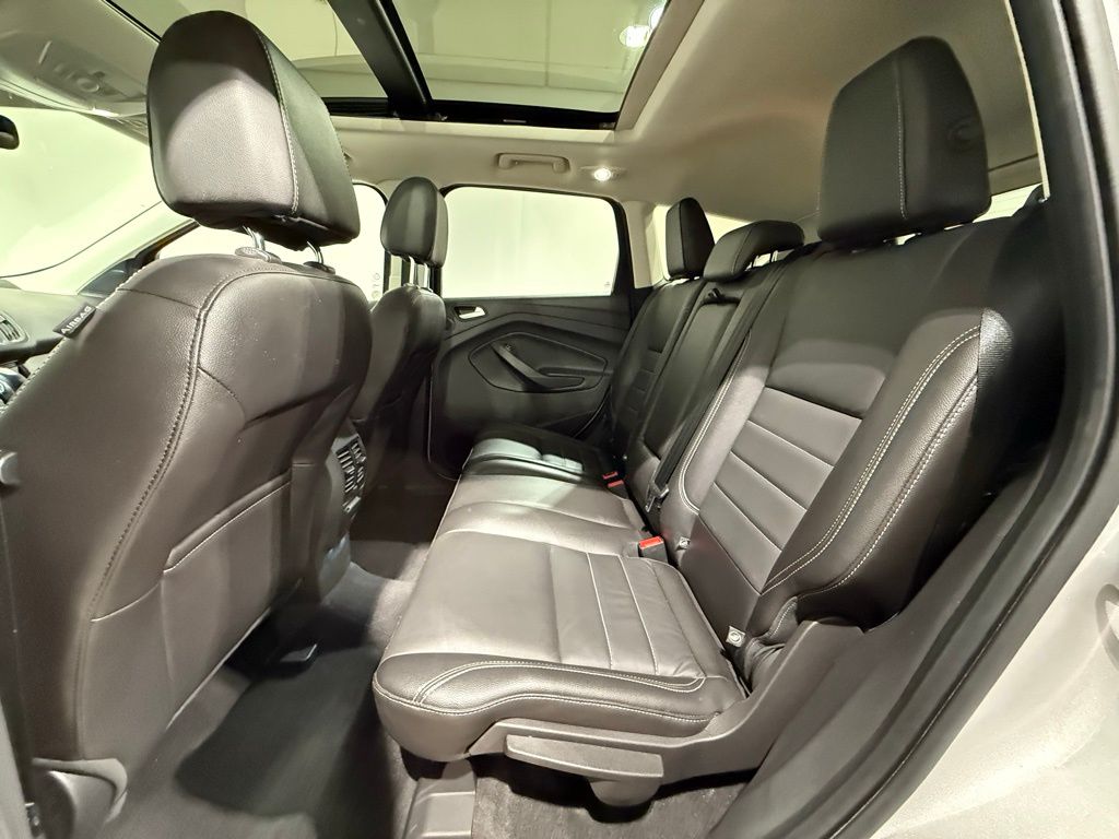 Thumbnail: 2015 Ford Escape - 20