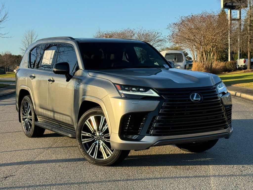 2024 Lexus LX 600 Luxury 2