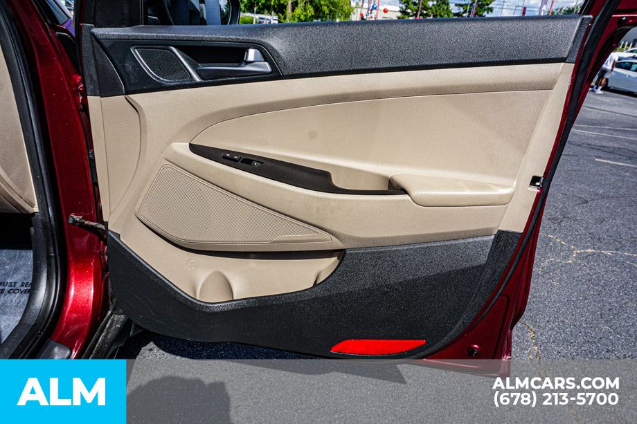 2016 Hyundai Tucson SE photo 46
