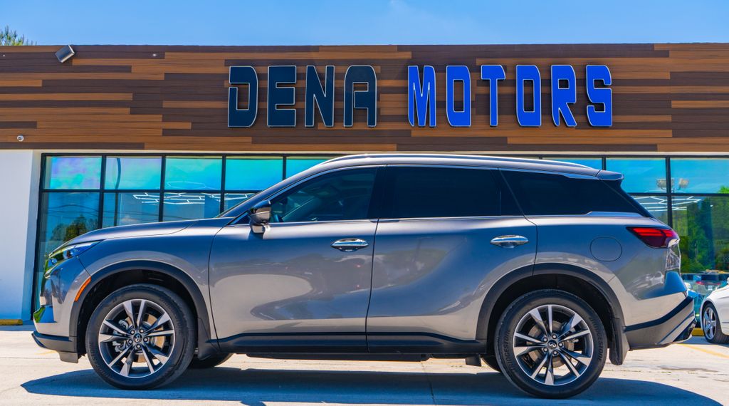 2023 INFINITI QX60 LUXE - 10
